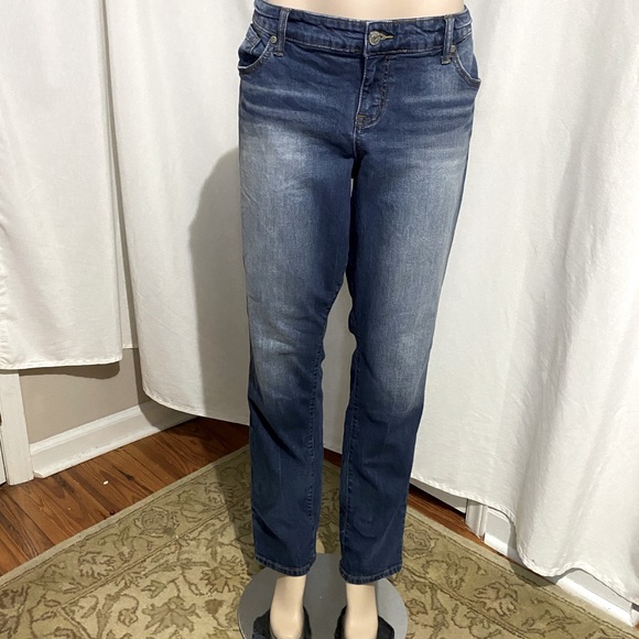Torrid Women’s Distressed Mid Wash Bootcut Jeans (size16) - Picture 1 of 4